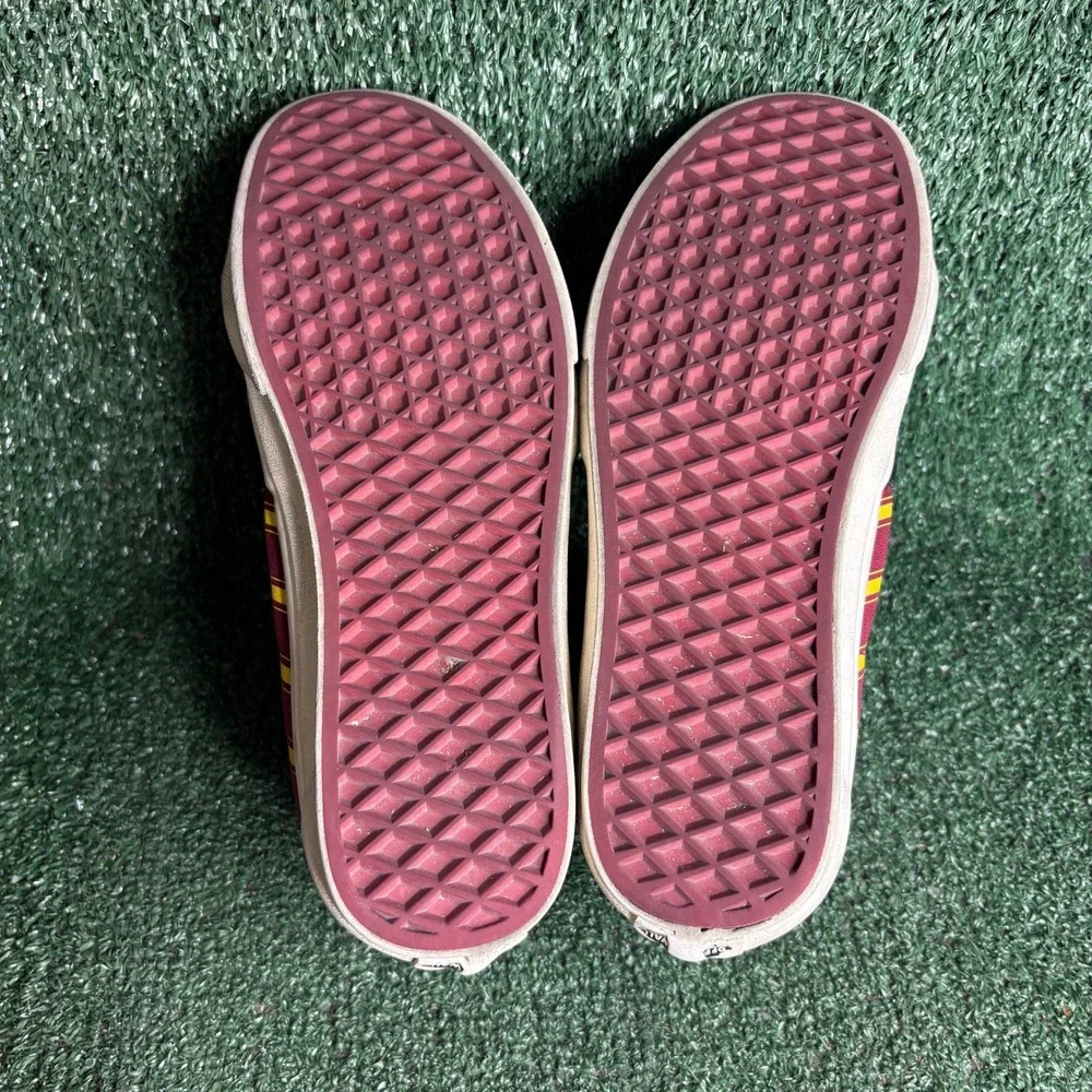 Vans Sk8-Hi Harry Potter Gryffindor Stripe Suede Sneaker Black Maroon Womens 8.0